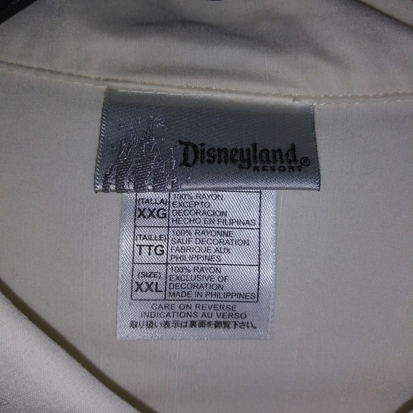 Mens XXL. Disneyland resort.   Button up - Picture 3 of 3